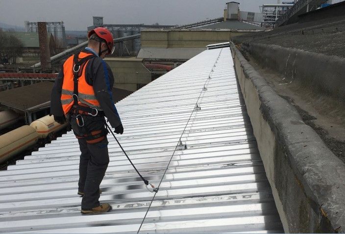 dispositif anti chute pour toit